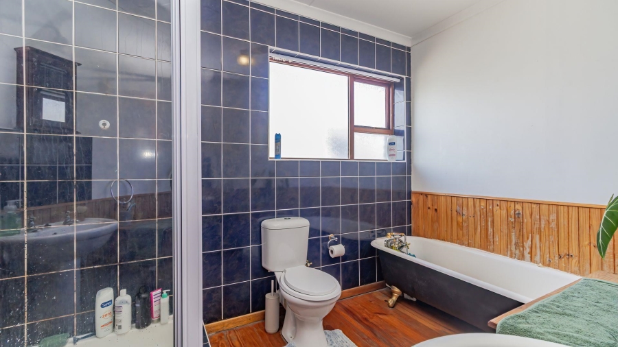 6 Bedroom Property for Sale in Tergniet Western Cape